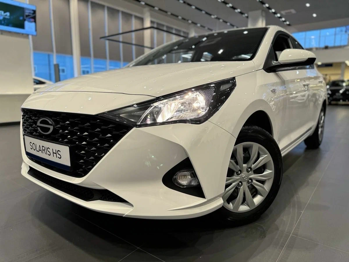 Solaris HS в наличии по цене от 1 930 000 рублей
