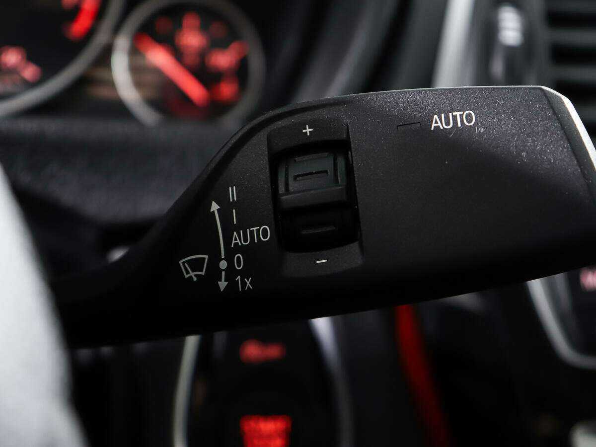 Купить БМВ 3 серии, 2017, 113 893 км.. Фото: #17