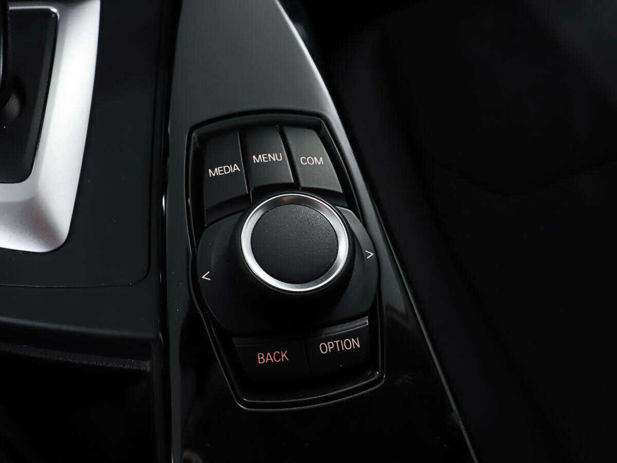 Купить БМВ 3 серии, 2017, 113 893 км.. Фото: #22