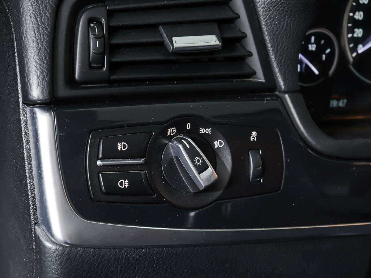 Купить БМВ 5 серии, 2015, 125 332 км.. Фото: #17