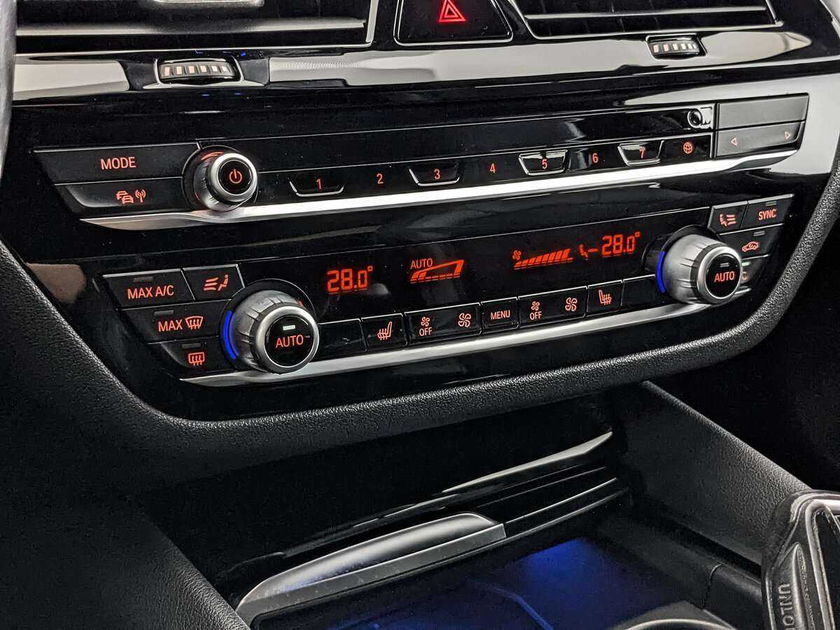 Купить БМВ 5 серии, 2017, 141 423 км.. Фото: #16