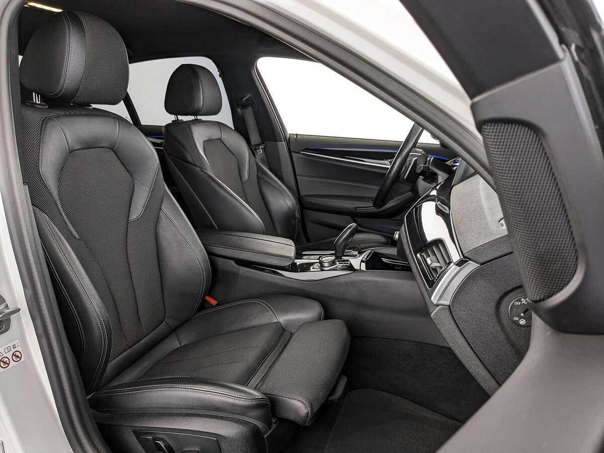 Купить БМВ 5 серии, 2017, 141 423 км.. Фото: #18