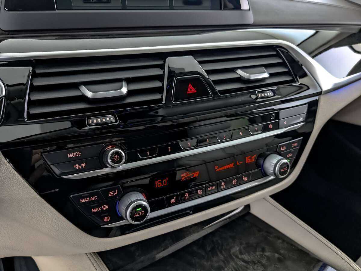 Купить БМВ 5 серии, 2017, 114 874 км.. Фото: #16