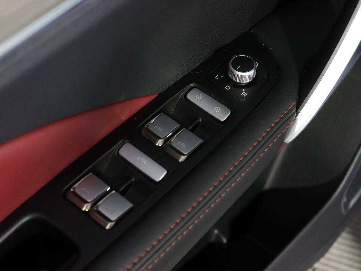 Купить Джили Кулрэй, 2023, 15 400 км.. Фото: #17