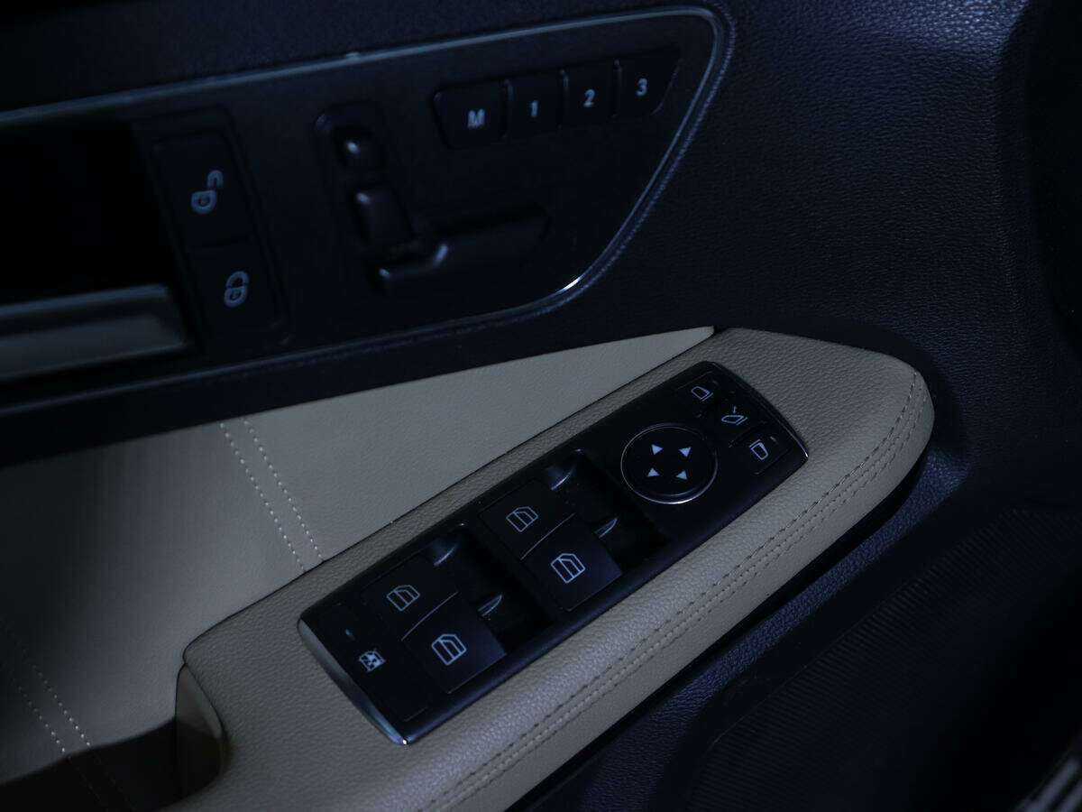 Купить Мерседес-Бенц Е-Класс, 2012, 181 641 км.. Фото: #14