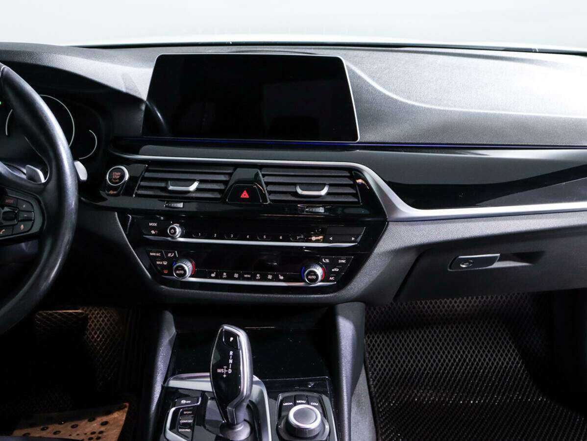 Купить БМВ 5 серии, 2018, 175 697 км.. Фото: #10