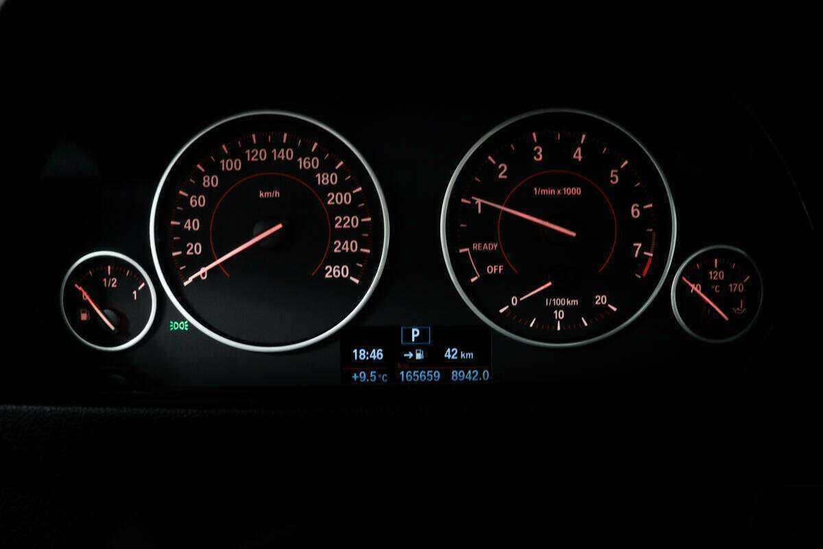 Купить БМВ 3 серии, 2018, 165 656 км.. Фото: #9