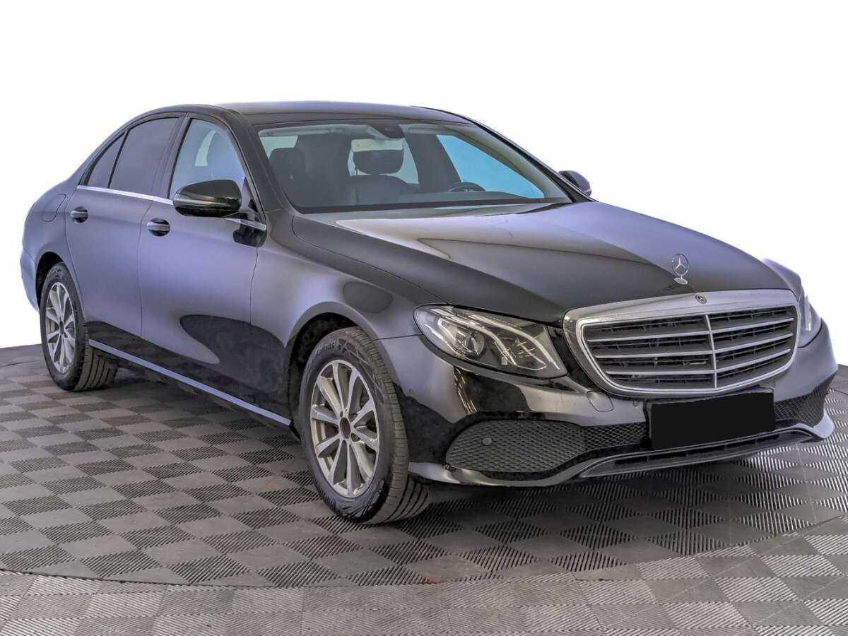 Купить Мерседес-Бенц Е-Класс, 2018, 241 284 км.. Фото: #2