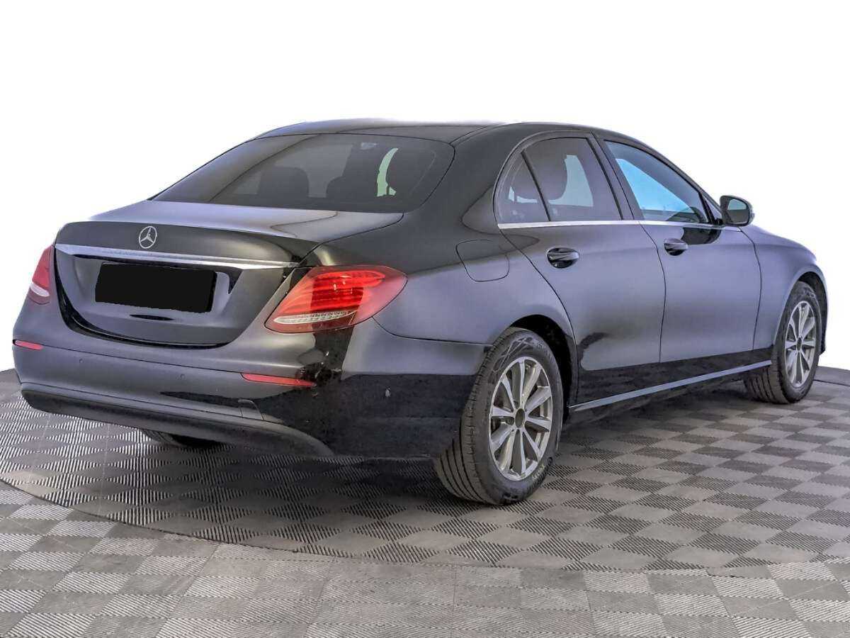 Купить Мерседес-Бенц Е-Класс, 2018, 241 284 км.. Фото: #4