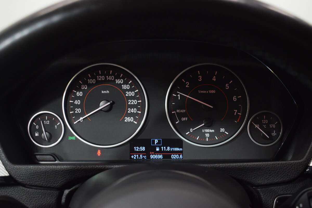 Купить БМВ 3 серии, 2018, 90 687 км.. Фото: #16