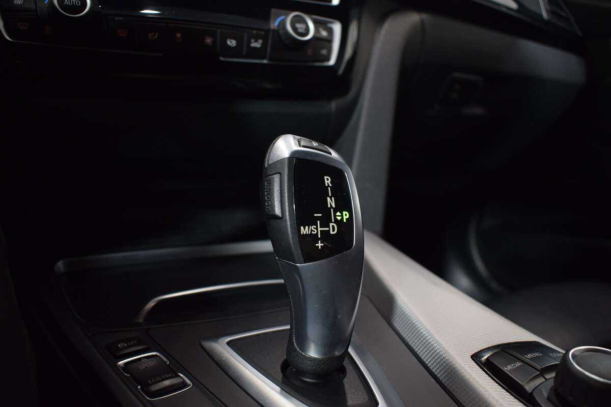 Купить БМВ 3 серии, 2018, 90 687 км.. Фото: #20