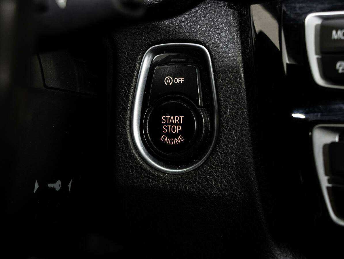 Купить БМВ 3 серии, 2017, 179 232 км.. Фото: #15