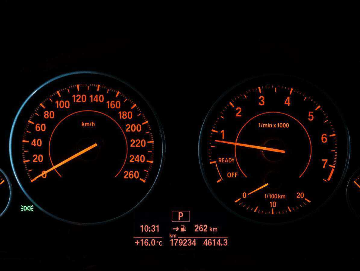 Купить БМВ 3 серии, 2017, 179 232 км.. Фото: #20