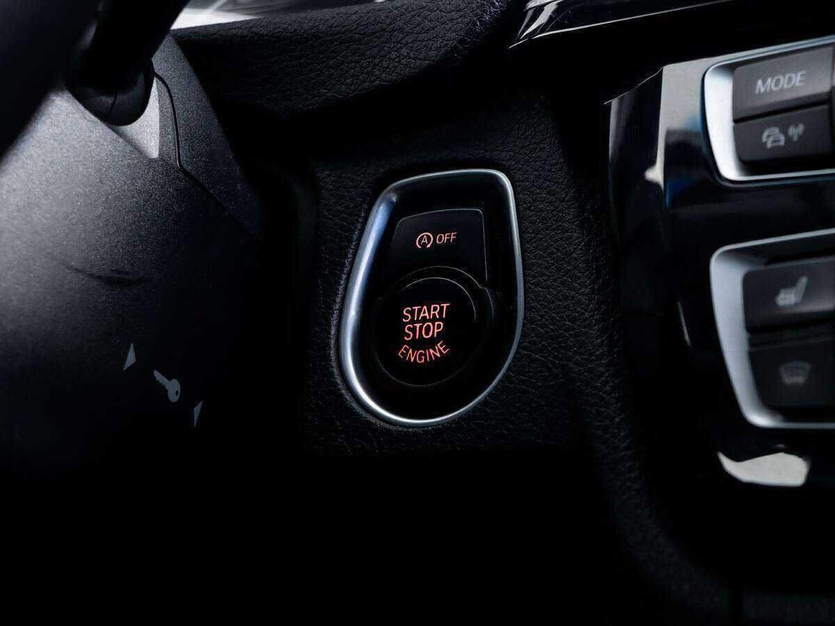 Купить БМВ 3 серии, 2018, 145 981 км.. Фото: #12