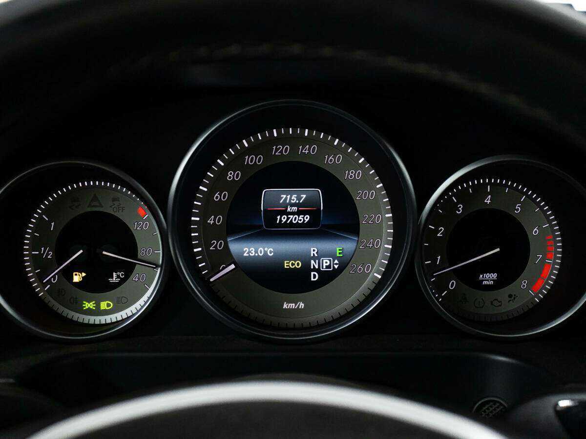 Купить Мерседес-Бенц Е-Класс, 2014, 197 049 км.. Фото: #11