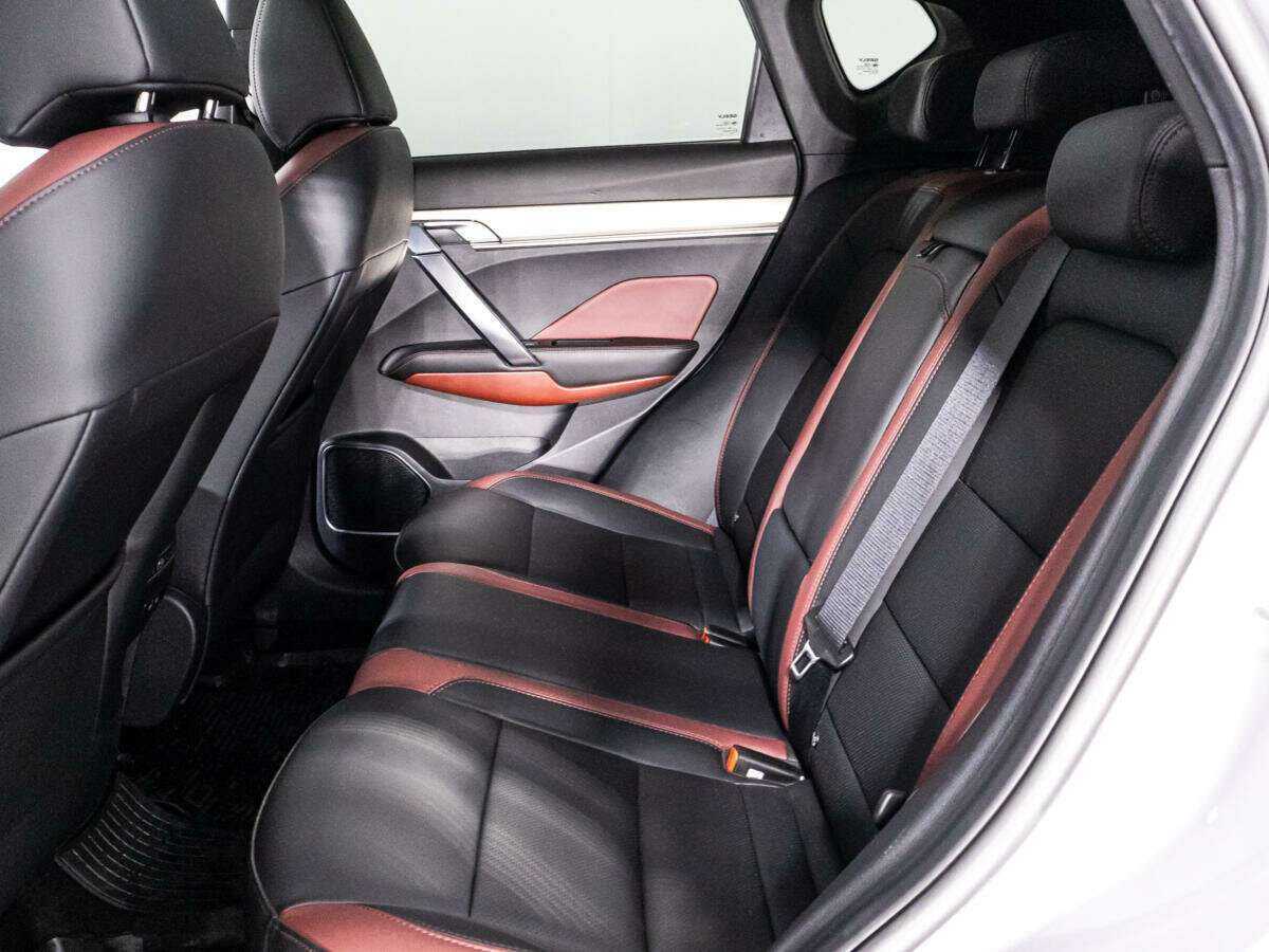 Купить Джили Кулрэй, 2023, 50 227 км.. Фото: #9