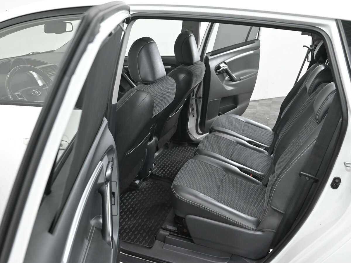 Купить Тойота Версо, 2015, 112 000 км.. Фото: #5