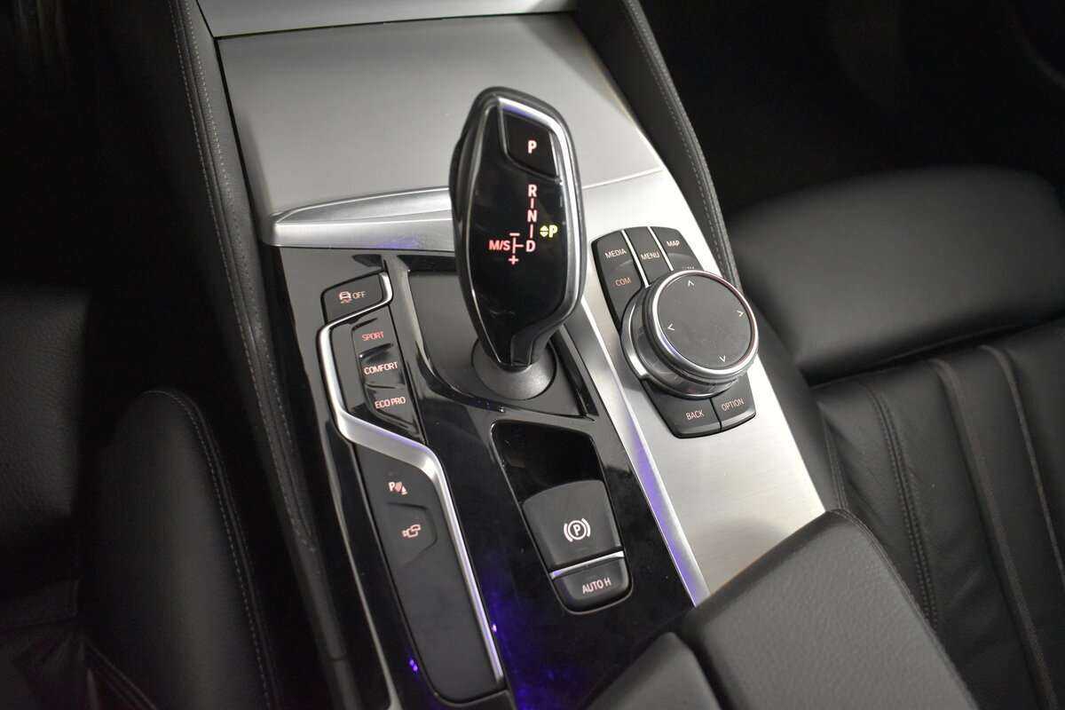 Купить БМВ 5 серии, 2018, 177 000 км.. Фото: #16