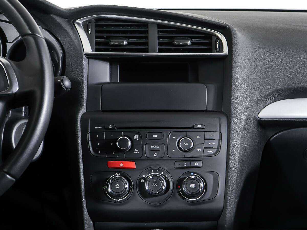 Купить Ситроен Ц4, 2015, 73 237 км.. Фото: #11