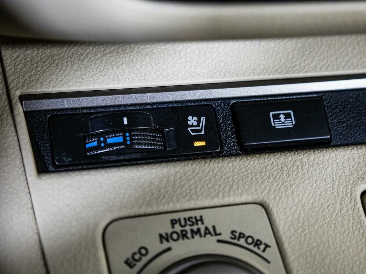 Купить Лексус ЕС, 2014, 360 841 км.. Фото: #15