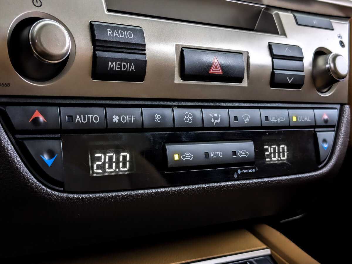 Купить Лексус ЕС, 2017, 95 991 км.. Фото: #21