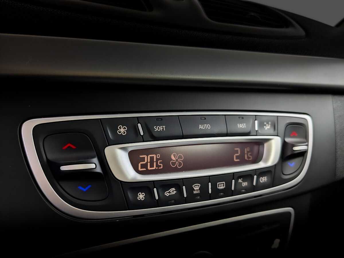 Купить Рено Флюенс, 2012, 123 964 км.. Фото: #20