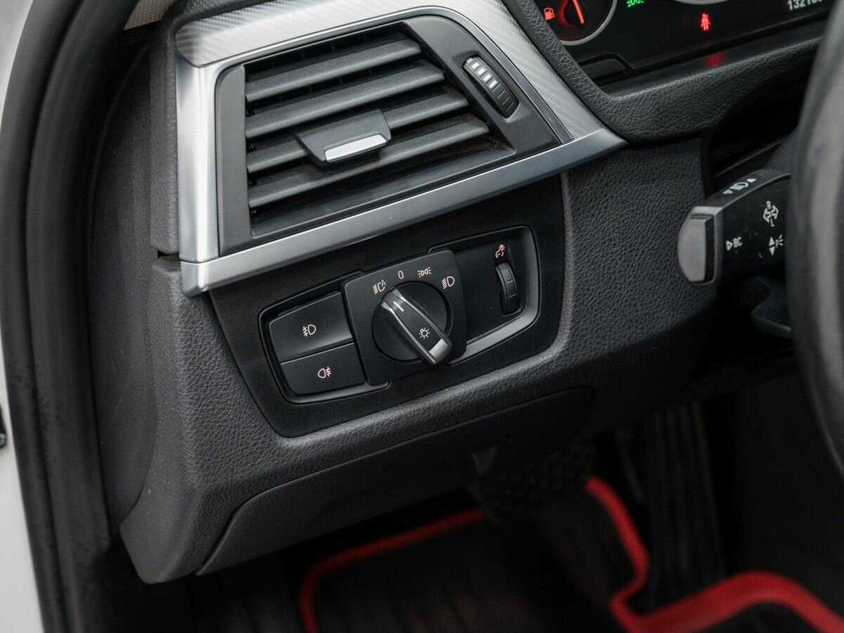 Купить БМВ 3 серии, 2017, 132 105 км.. Фото: #15