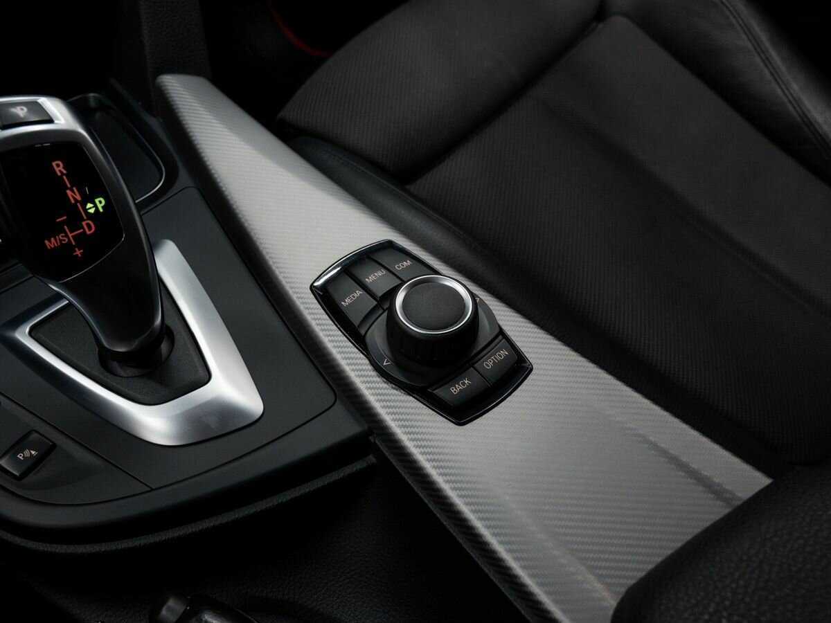 Купить БМВ 3 серии, 2017, 132 105 км.. Фото: #17