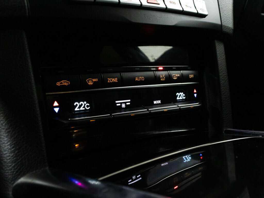 Купить Мерседес-Бенц Е-Класс, 2013, 63 901 км.. Фото: #14