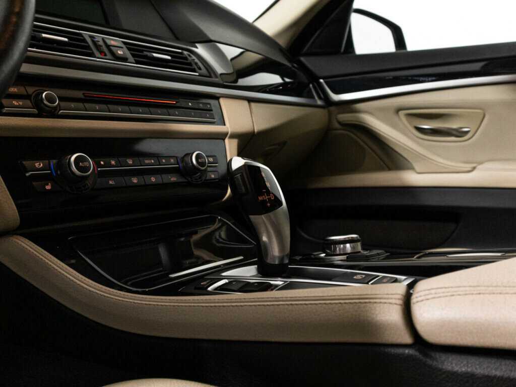 Купить БМВ 5 серии, 2012, 235 328 км.. Фото: #16