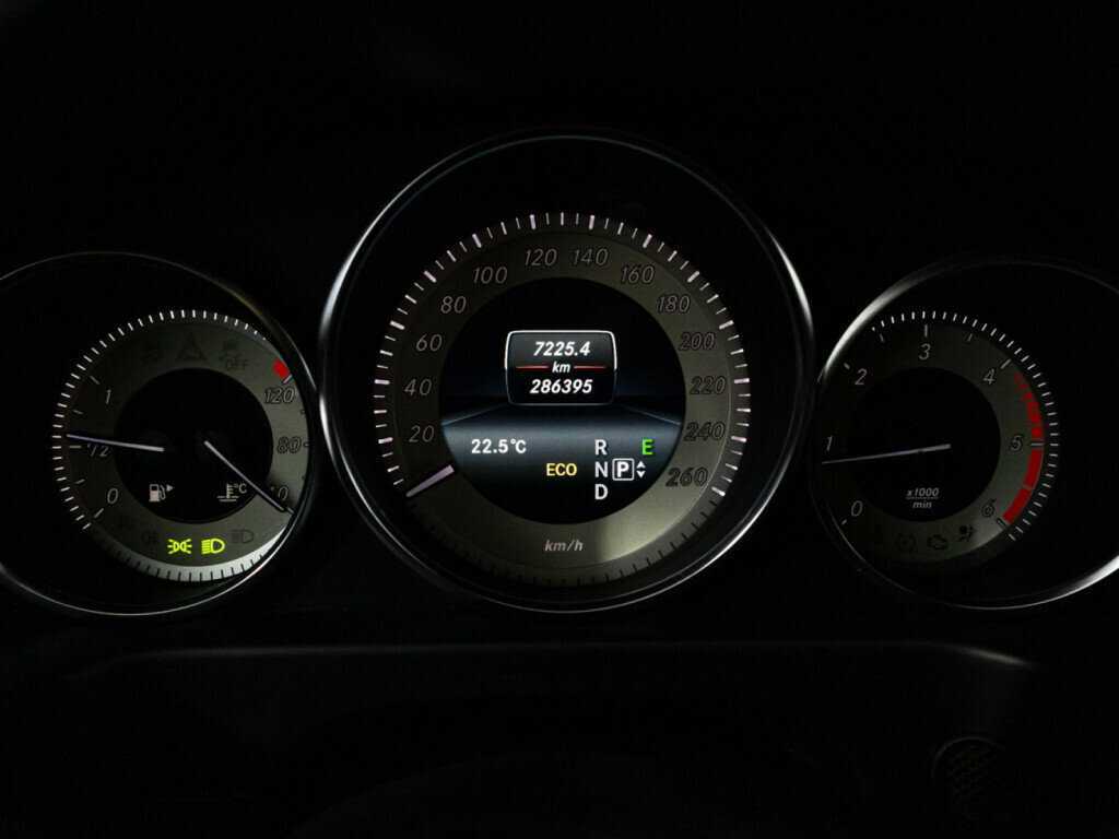 Купить Мерседес-Бенц Е-Класс, 2014, 286 391 км.. Фото: #11