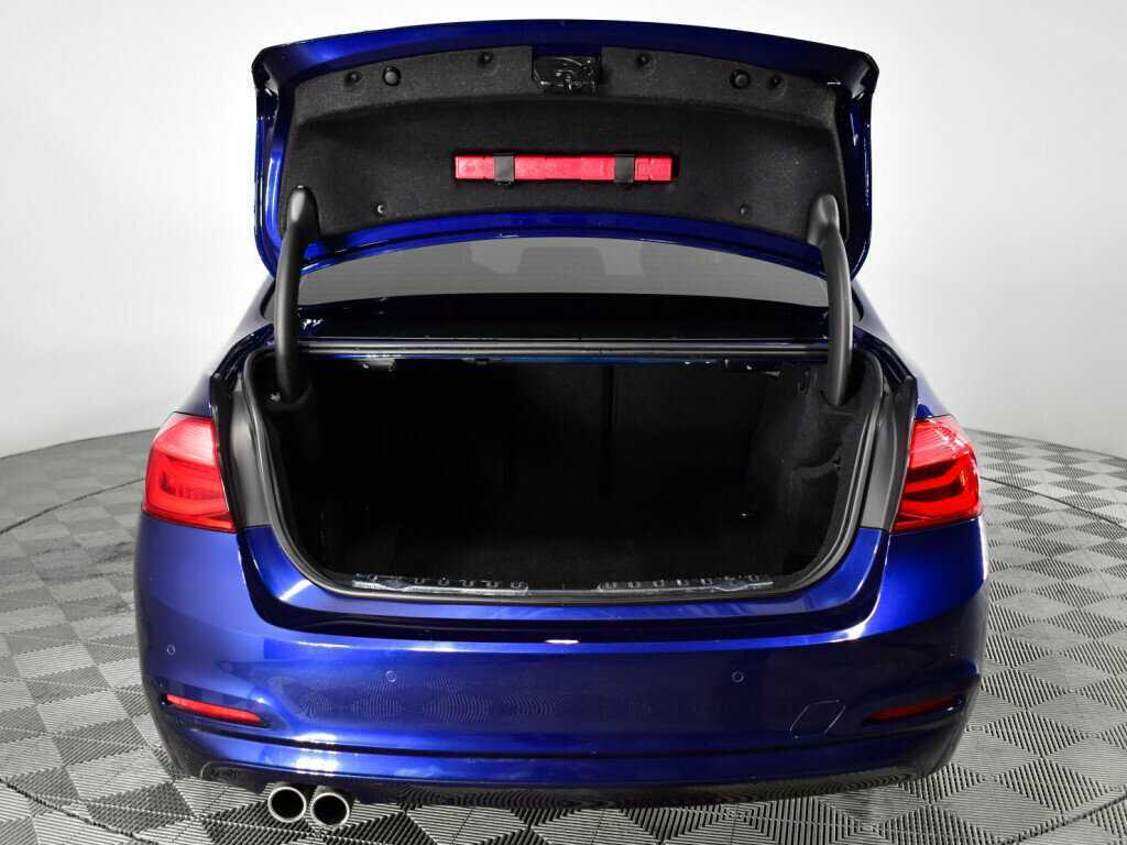 Купить БМВ 3 серии, 2017, 70 652 км.. Фото: #16