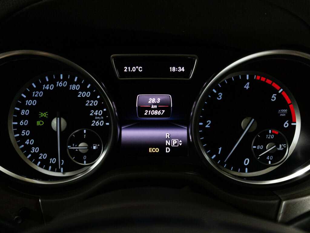 Купить Мерседес-Бенц М-Класс, 2015, 210 866 км.. Фото: #11