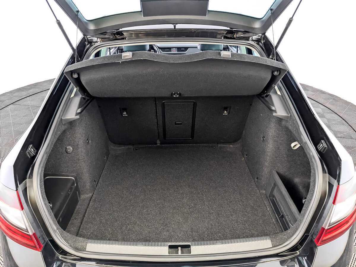 Купить Шкода Октавия, 2019, 129 242 км.. Фото: #9