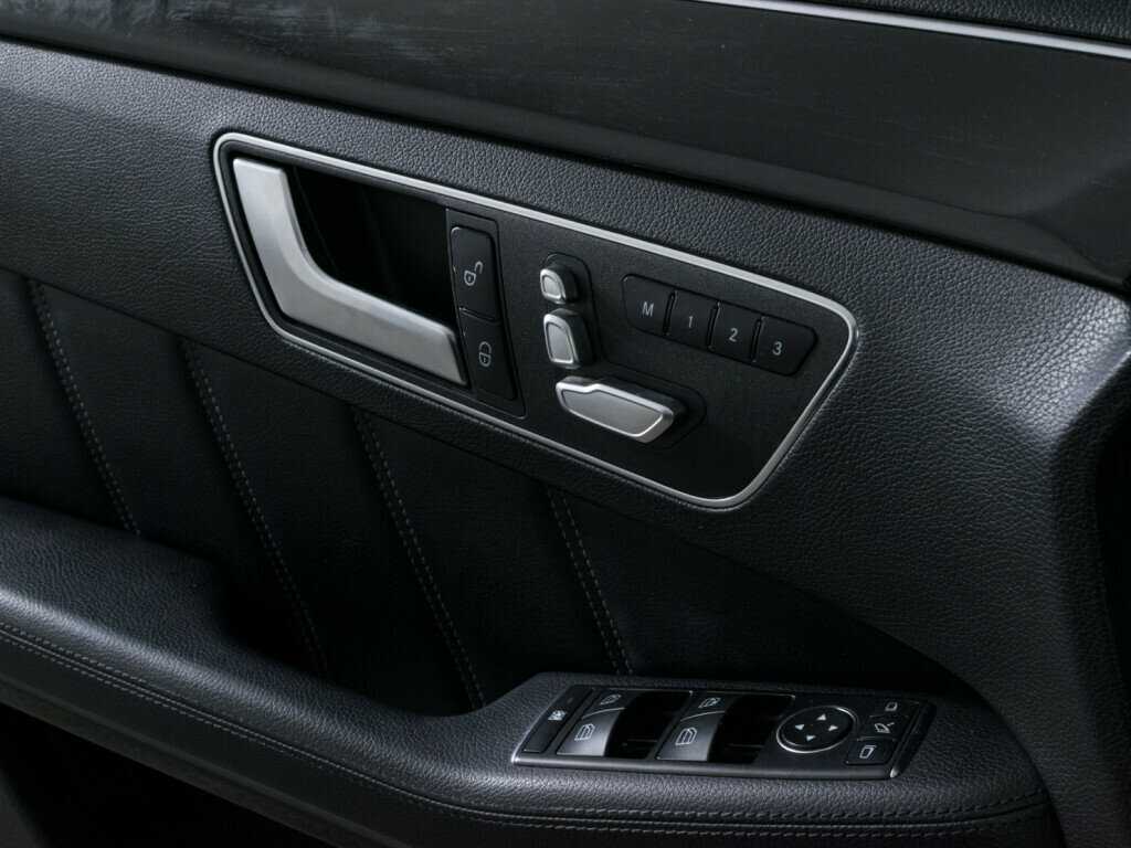 Купить Мерседес-Бенц Е-Класс, 2013, 173 457 км.. Фото: #15