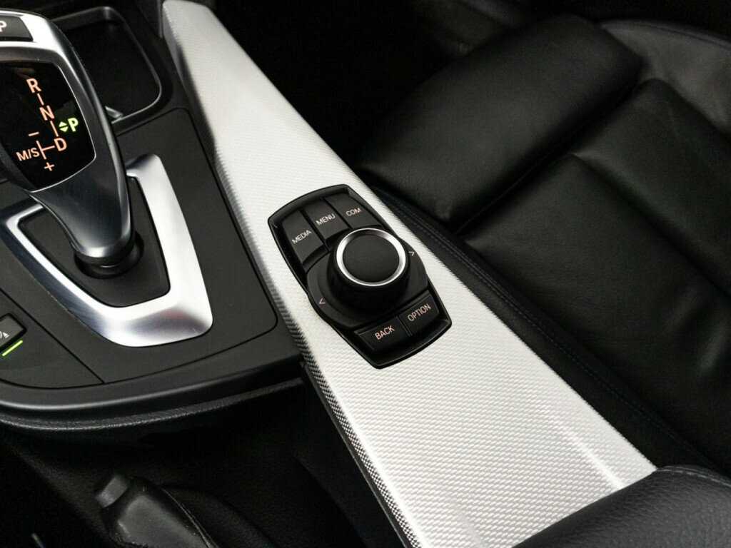 Купить БМВ 3 серии, 2018, 102 260 км.. Фото: #16