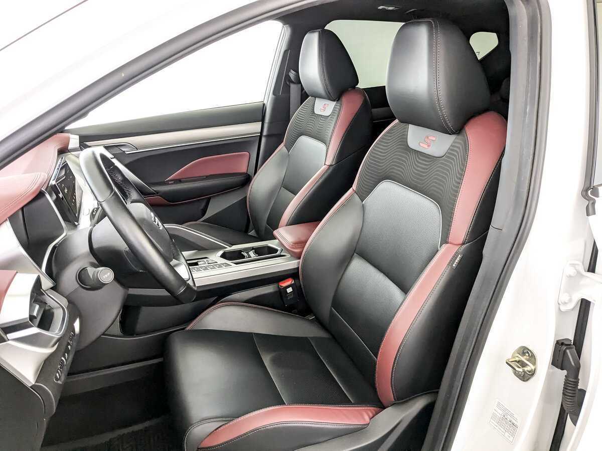 Купить Джили Кулрэй, 2022, 55 849 км.. Фото: #17