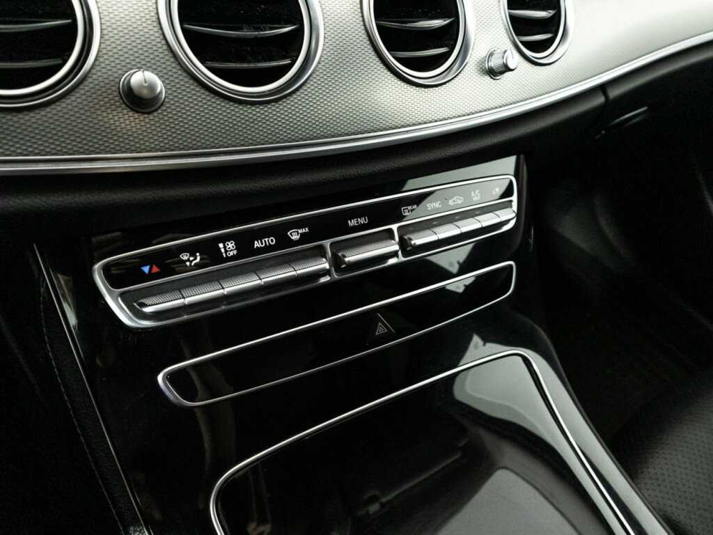 Купить Мерседес-Бенц Е-Класс, 2019, 266 680 км.. Фото: #15