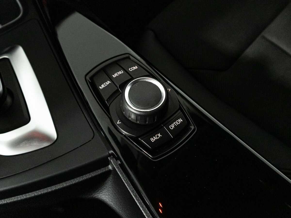 Купить БМВ 3 серии, 2018, 69 769 км.. Фото: #16