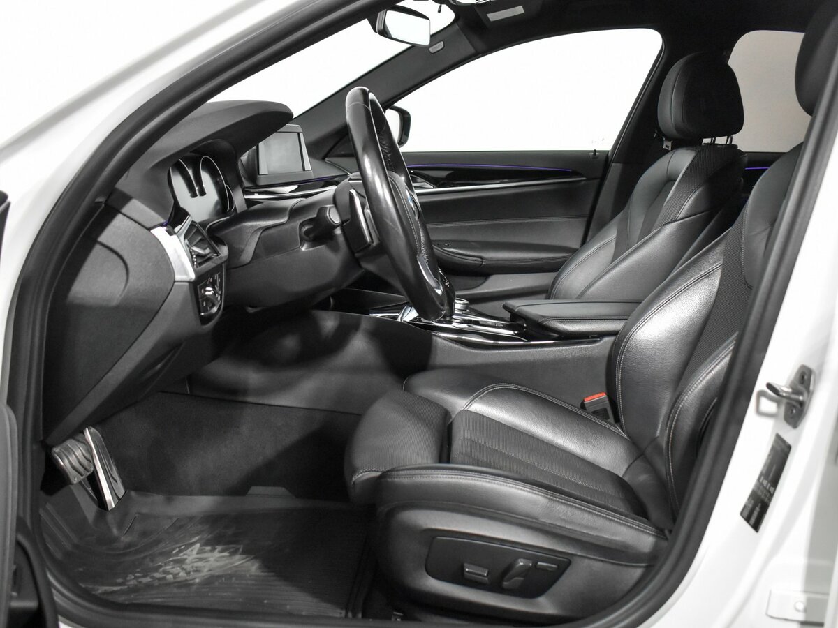 Купить БМВ 5 серии, 2017, 150 172 км.. Фото: #9