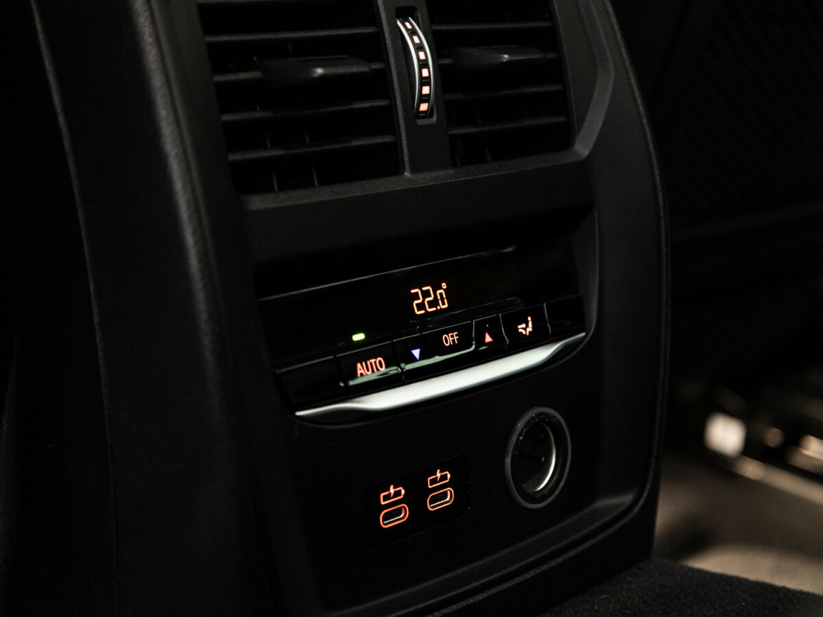 Купить БМВ 3 серии, 2019, 105 575 км.. Фото: #16