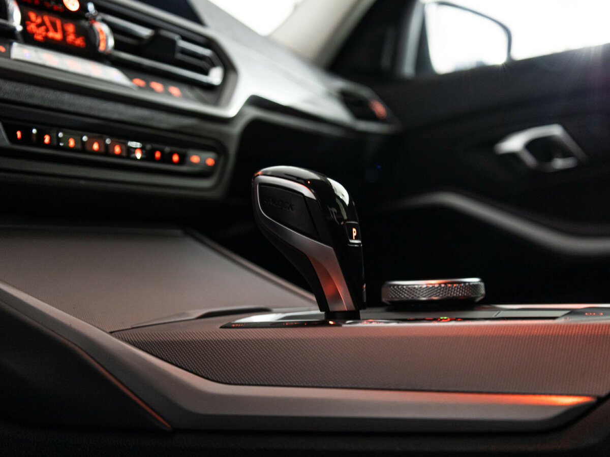 Купить БМВ 3 серии, 2019, 105 575 км.. Фото: #17